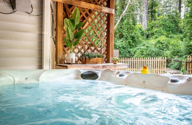 Charming Bungalow with Hot Tub | Diaper Row Oasis,