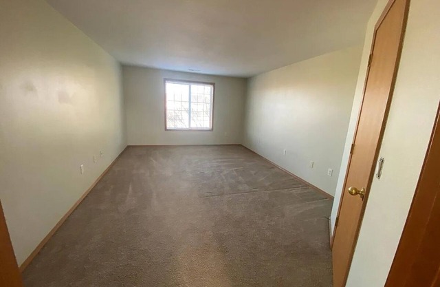 Charming bungalow with AC and fitness room in marvelous Vancouver