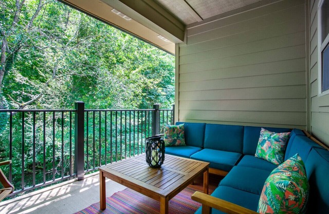 Charming Cades Cove Condo - Community Amenities!