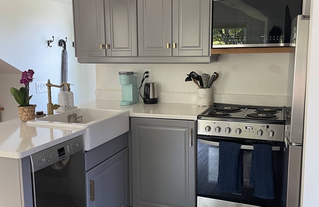 Charming carriage house in heart of historic Atlanta