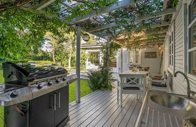 Charming, child-friendly with large eat-in kitchen that allows the whole family to get together.