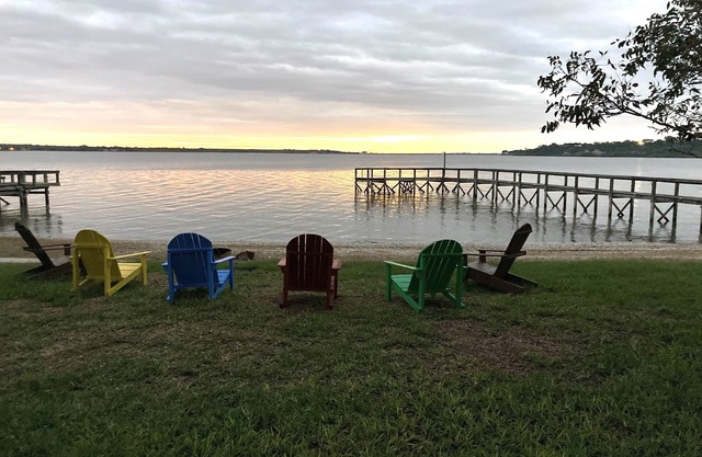 Charming Coastal Lakehouse *ALL INCLUSIVE*