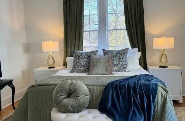 Charming Columbia Retreat ~ 2 bedroom2 bath ~ Monthly Stays Welcomen
