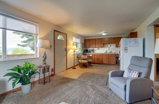 Charming Coos Bay Apartment w/Water Views!