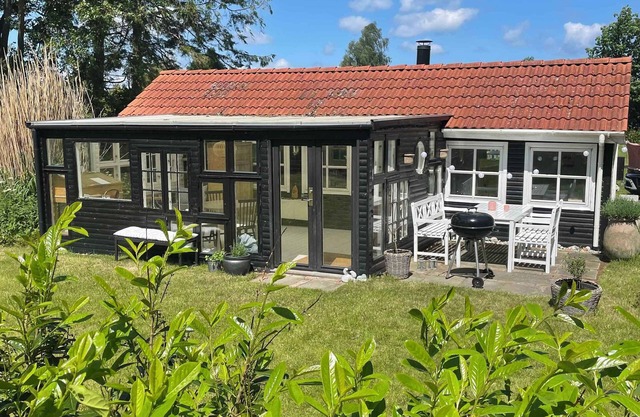 Charming cottage in Stege - close to beach