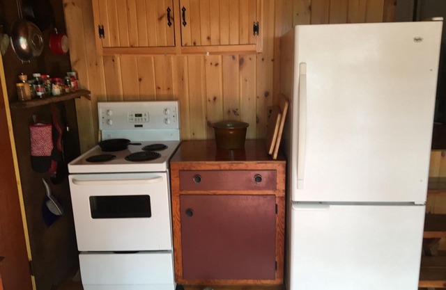 Charming cottage on Upper Rideau Lake near Westport, ON
