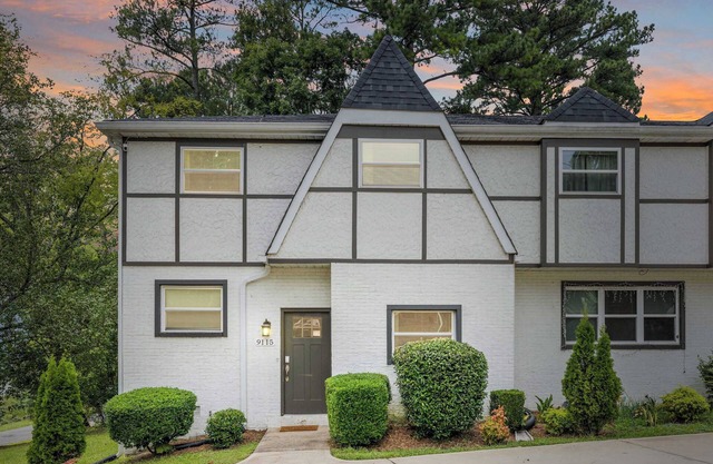Charming & Cozy 4BR in SouthPark