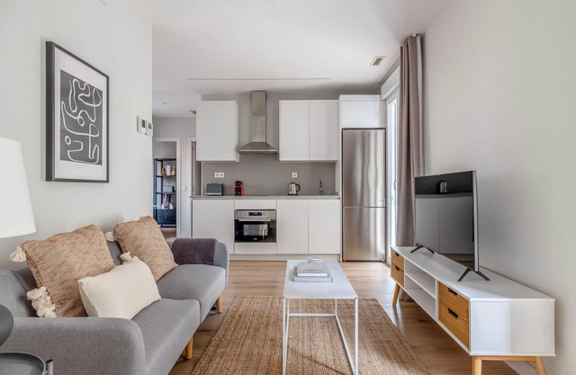 Charming Cuatro Caminos 1BR, near Santiago Bernabeu, by Blueground
