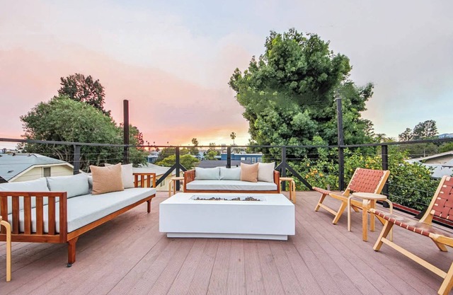 Charming duplex 6B3B In Los Feliz