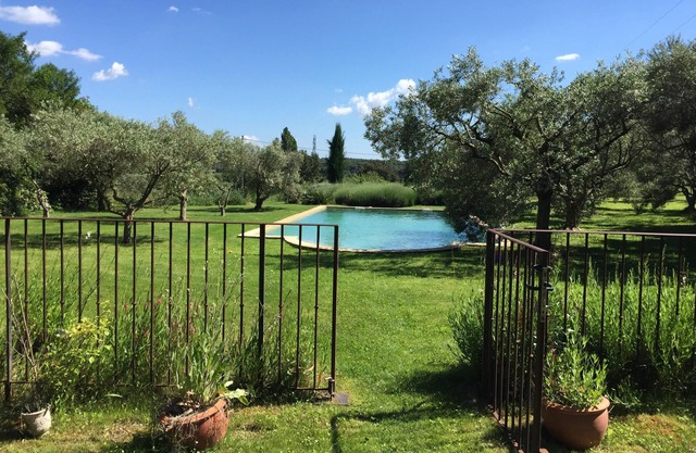 Charming farmhouse near Aix en Provence and luberon