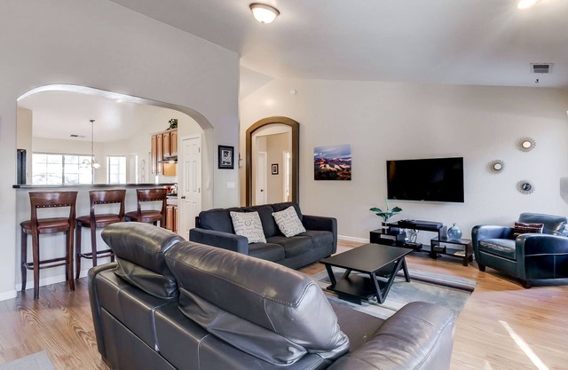 Charming Flagstaff Home- w A/C! New Listing!