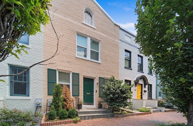 Charming Georgetown Townhouse
