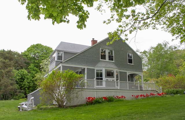 Charming Great Diamond Island Cottage w/Waterviews - Bus. Lic.# STHR-003849-2021