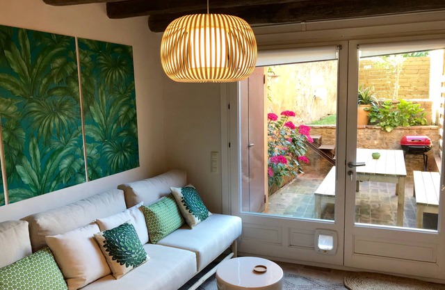 Charming house Empordà Costa Brava near the best garden and terrace beaches