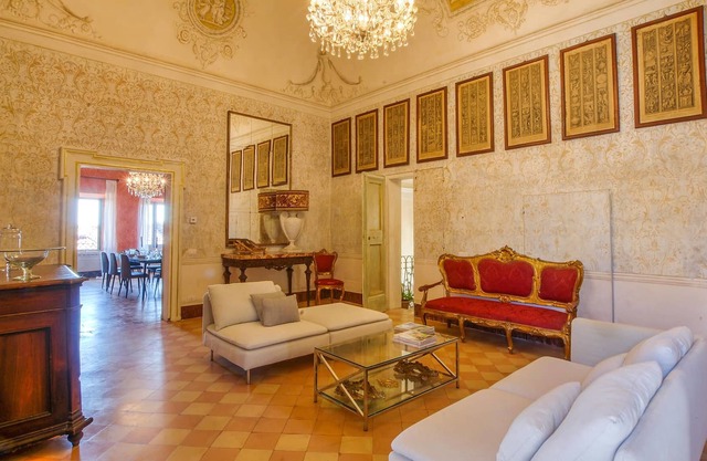 Charming historic vacation home with romantic roof terrace and panoramic view