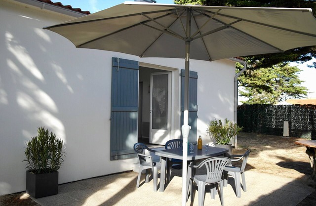 Charming house at 500 m from the coast for 4