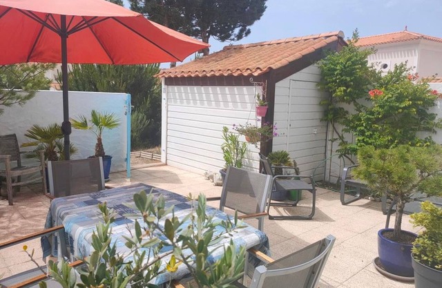 Charming house near golf and beach with terrace and parking