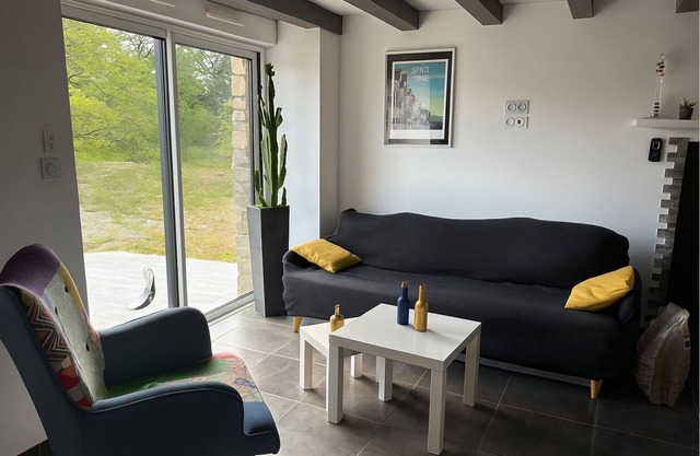 Charming house 30 minutes from the coast