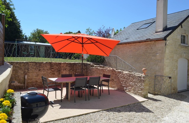 Charming house, enclosed garden, 3 min from Arromanches and the beaches