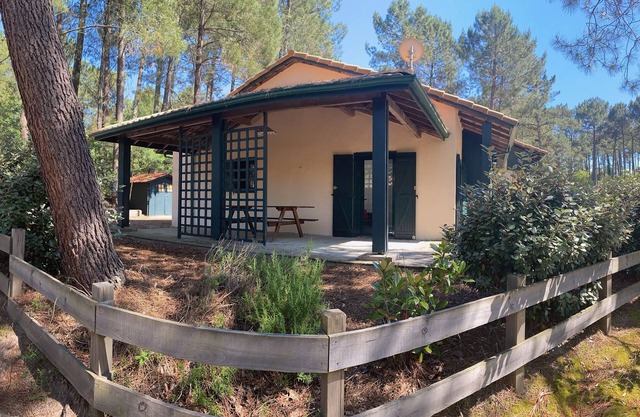 Charming house in Moliets, near the beach, in a quiet residence