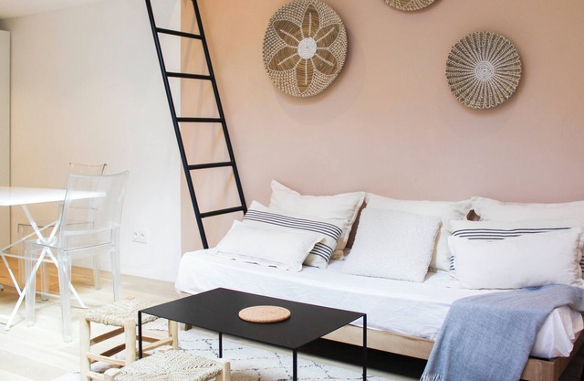 Charming house in Montreuil with terrace