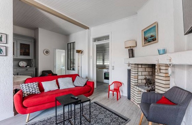 Charming Landes House Near Ocean, Pets Allowed