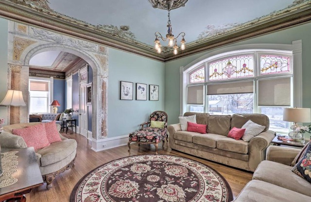 Charming Mt Pleasant Home in Historic Dtwn!