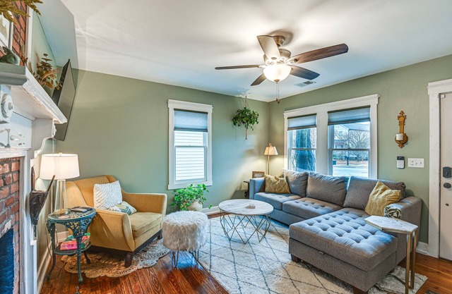 Charming Nashville Home w/Fire Pit, Indoor Sauna!