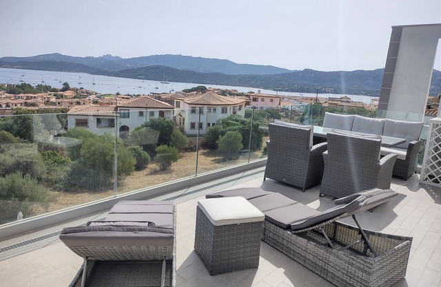 Charming Penthouse for family up to 3 guests
