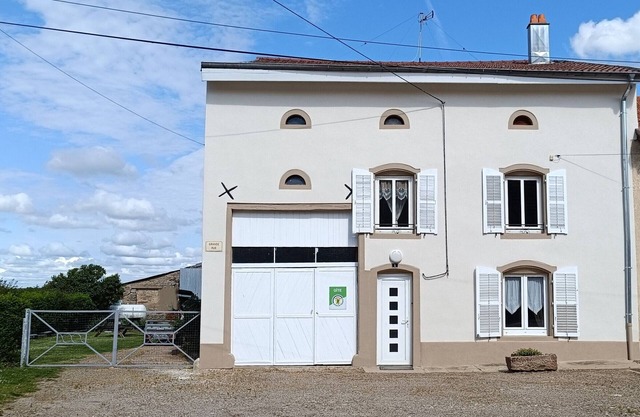 Charming Renovated Farmhouse: Quiet Village, Near Baccarat and Hiking Trails