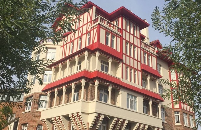 Charming renovated luxury apartment with seaview.
