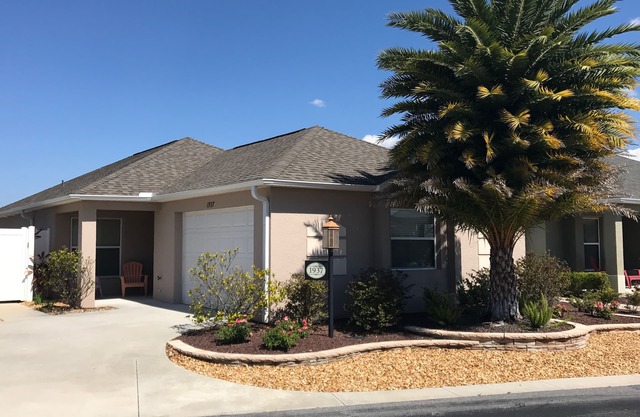 Charming Rental in the Village of Pinellas: Your Florida Oasis Awaits