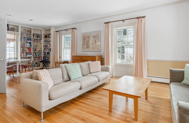 Charming Retreat in heart of Woodstock, VT