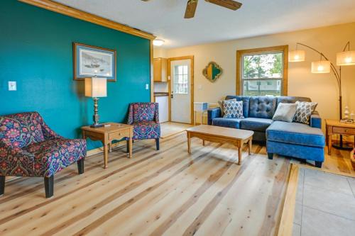 Charming Rockland Retreat with Deck and Grill!