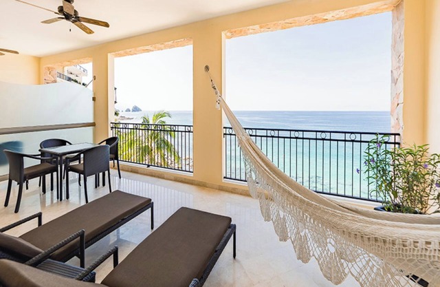 Charming Studio/1/2 bdr resort in brilliant Puerto Vallarta with beach access