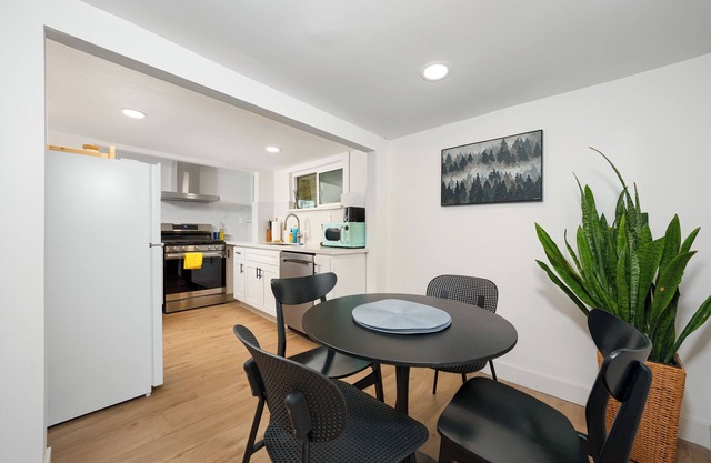 Charming studio with WiFi and AC in welcoming Rosemead