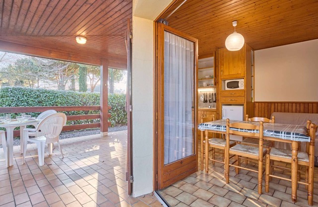 Charming T2 for 2 in Barbotan with Parking and Wifi