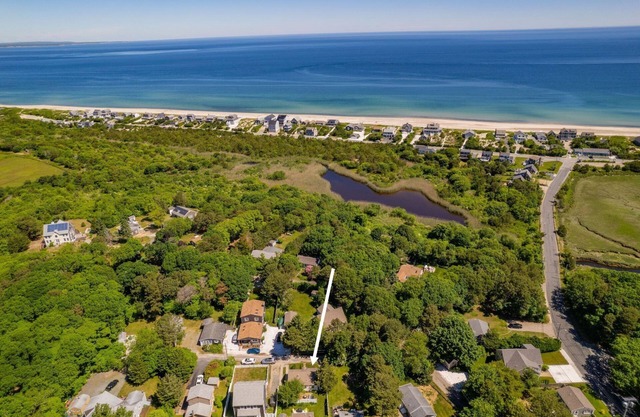 Charming two bedroom just a short walk from East Sandwich Beach