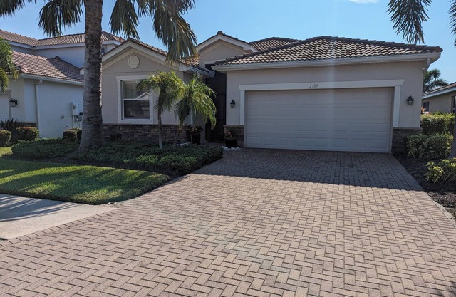 Charming Venice Villa in Gated Community: Your Perfect Florida Getaway