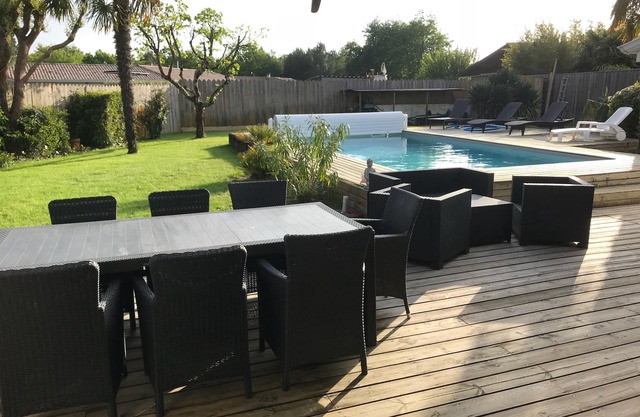Charming villa with private pool Lege Cap Ferret near the beach nearby. Lacanau