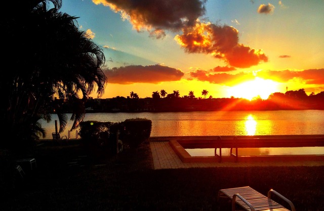 Charming Waterfront Property With Pool, Near Beach