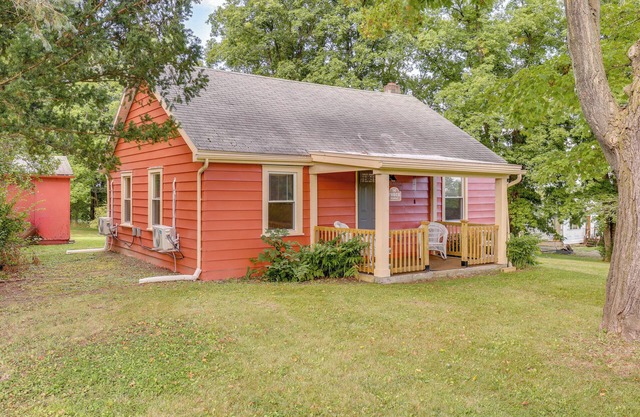 Charming Watkins Glen Home w/Yard!