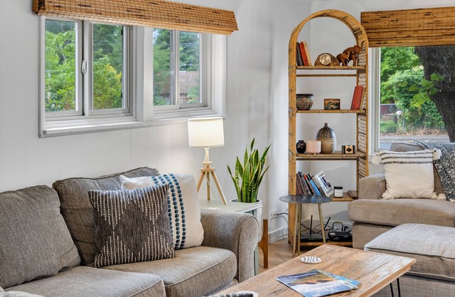 Charming White Salmon Family Home