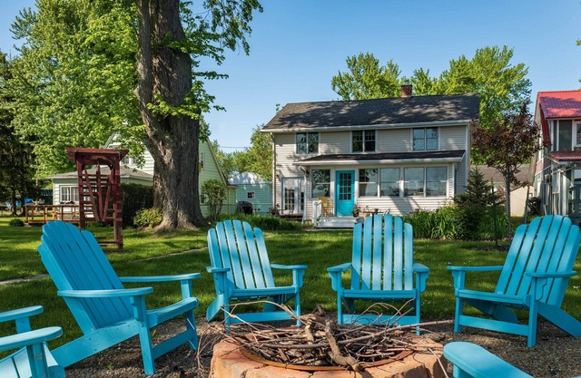 Chautauqua Lake Front Property - Walk to the Village of Bemus Point!