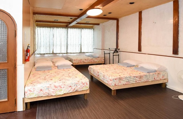 Cheap Kokusai Street Fully chartered accommodation/Naha Okinawa
