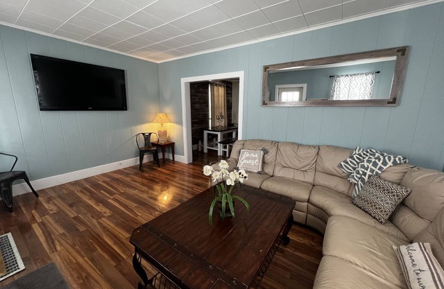 Cheboygan’s Bellant Street Bungalow - Northern Michigan Destination Hotspot!