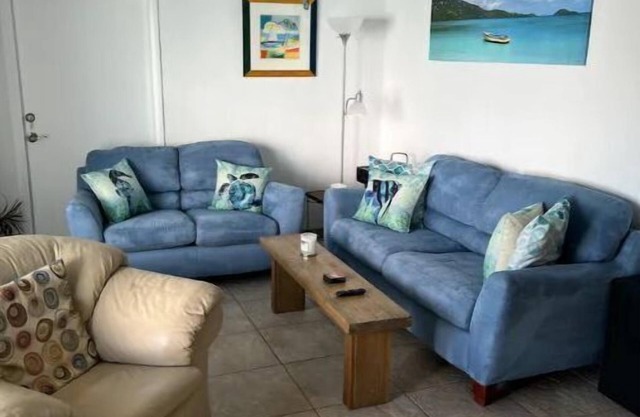 Cheerful 1 Bedroom 250 ft. from the Ocean