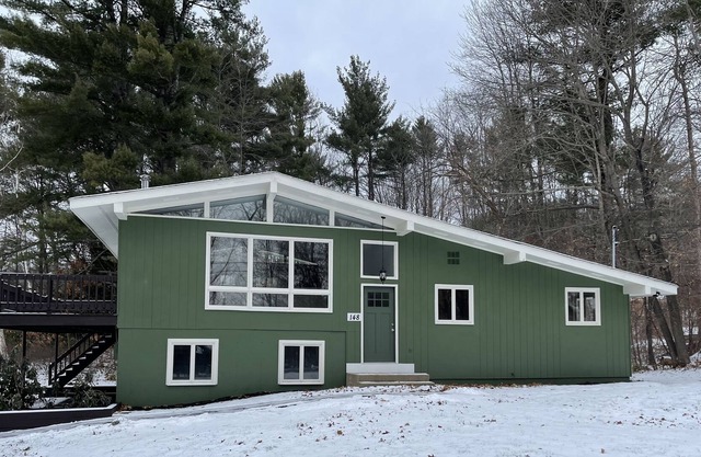 Cheerful Green House near Gunstock Mountain Resort