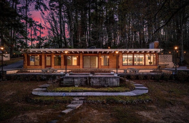 Cherokee Lakefront w/Huge Patio, Private Covered Dock & Stand-Up Paddle Boards