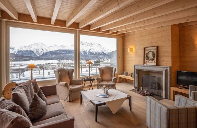 Chesa Crusch 7 by Interhome